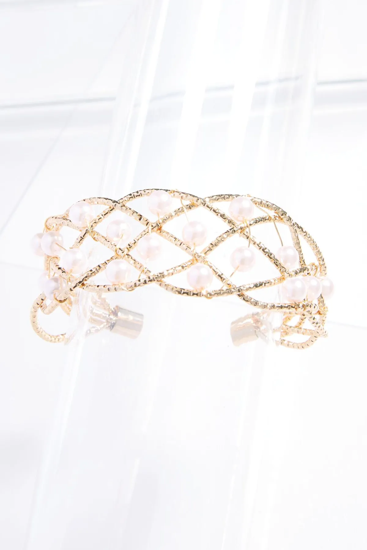 pink_pearl_wire_cuff_bracelet_0.webp Discount Pink Pearl Wire Cuff Bracelet Women Bracelets